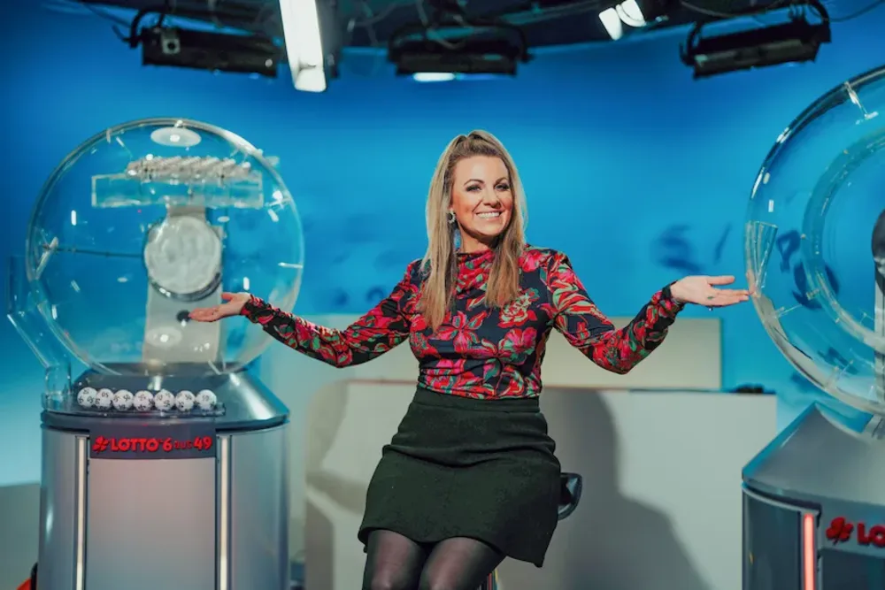 Miriam Hannah ist die Hauptmoderatorin der Live-Ziehung von LOTTO 6aus49